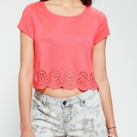 urban outfitters Pins Needles Crop Top M Laser Cut Scallop Hem Boxy - Picture 7 of 11